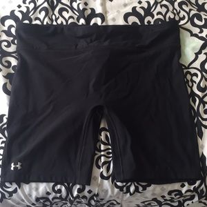 Under Armour black compression shorts